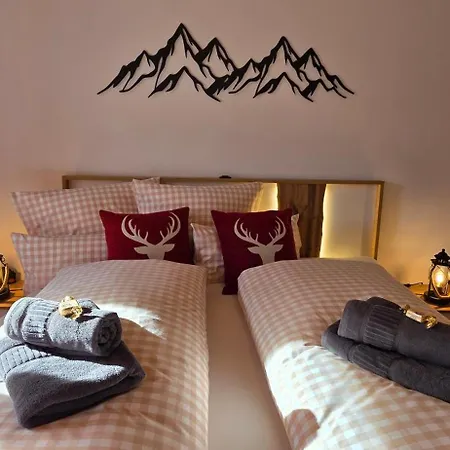 Apartament Urheim Rose *