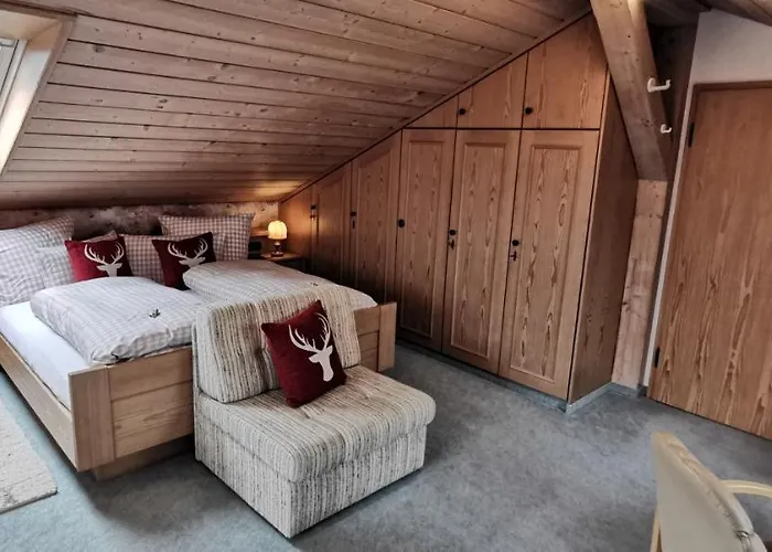 Urheim Rose Apartament Oy-Mittelberg