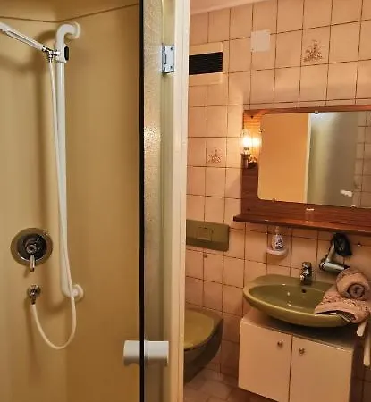 Apartment Urheim Rose *