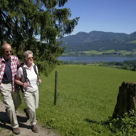 Urheim Rose * Oy-Mittelberg