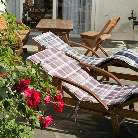 Urheim Rose - Dogfriendly アパート